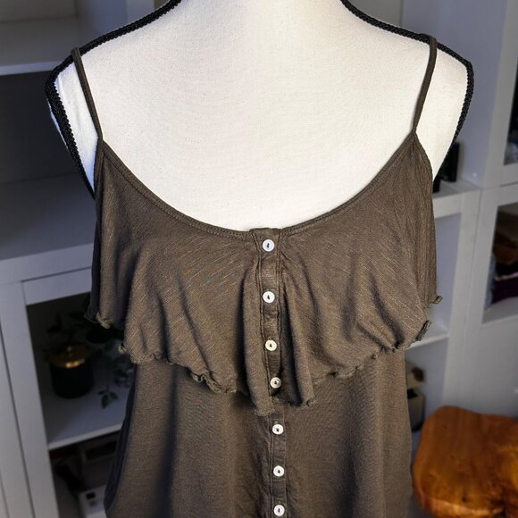 Womens Blouse Army Green Sz M Button-Down Ruffle Camisole Top Spaghetti Straps - Picture 8 of 9